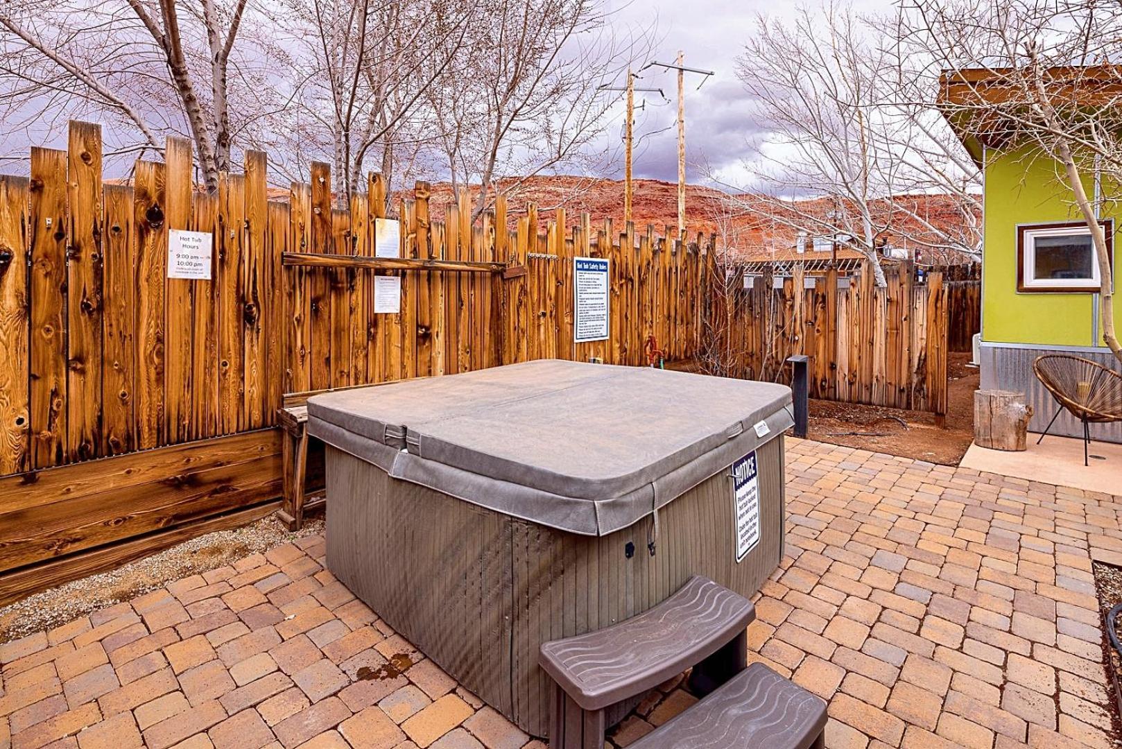 Downtown Kokopelli West 5 - Newly Remodeled Stylish Studio Moab Exterior photo